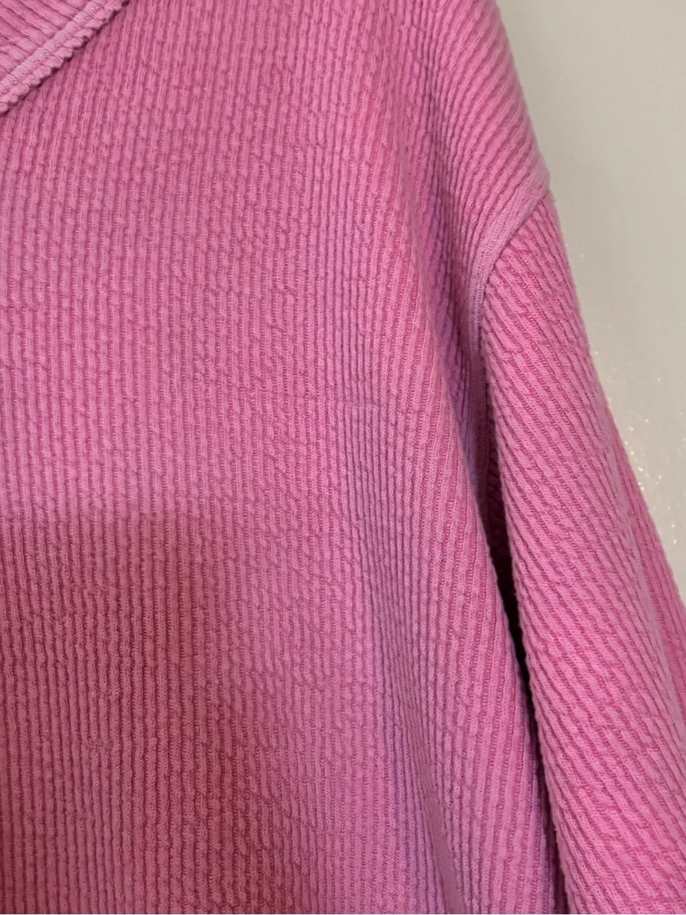 aerie  Sustainable  Real Good apparel textured Pink V-Neck Sweatshirt Pullover